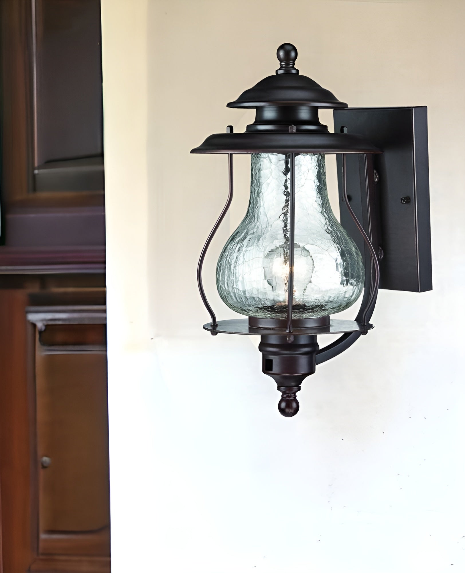 Antique Bronze Oil Lantern Hanging Light - Vintage Outdoor Wall Lamp for Porch & Garden